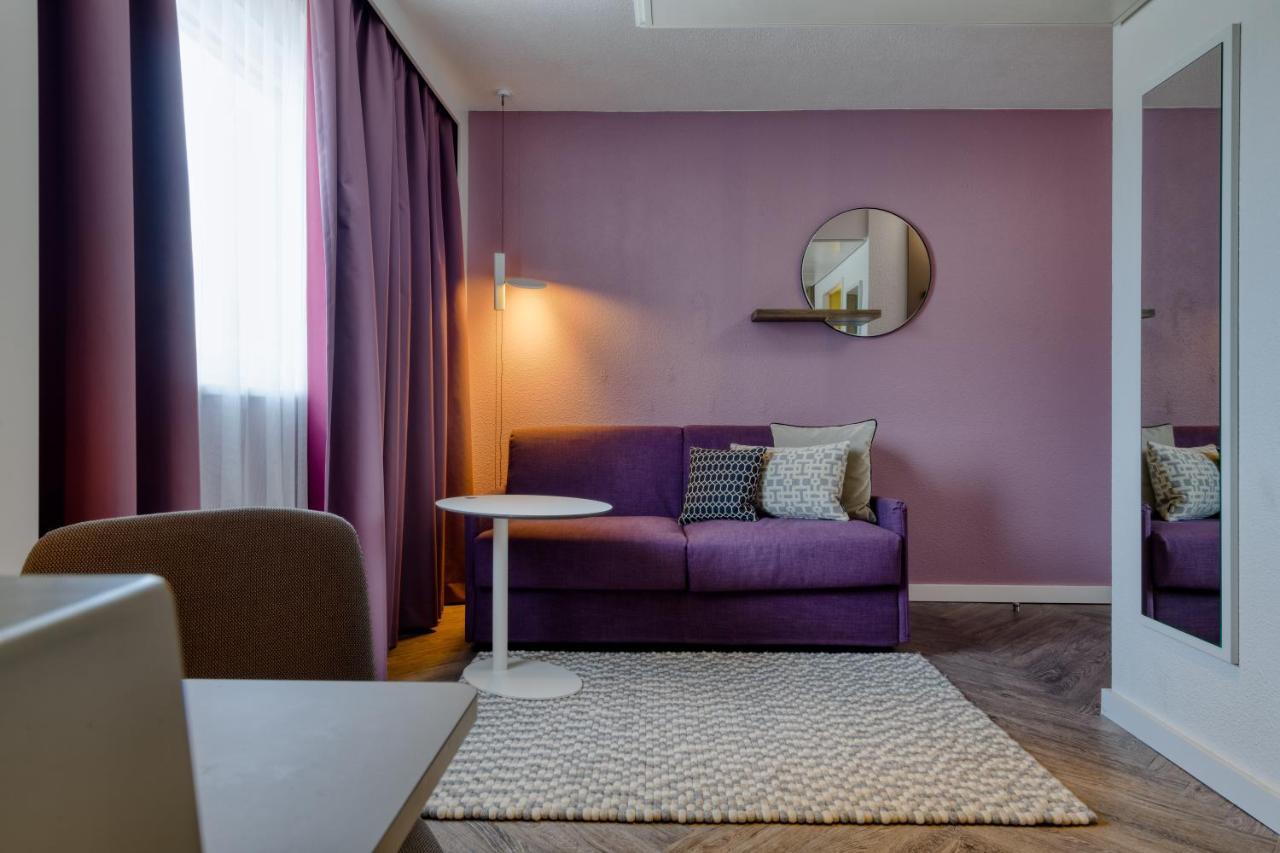 Two Bedroom Suite Double Bed Sofa,1014839008:JPEG