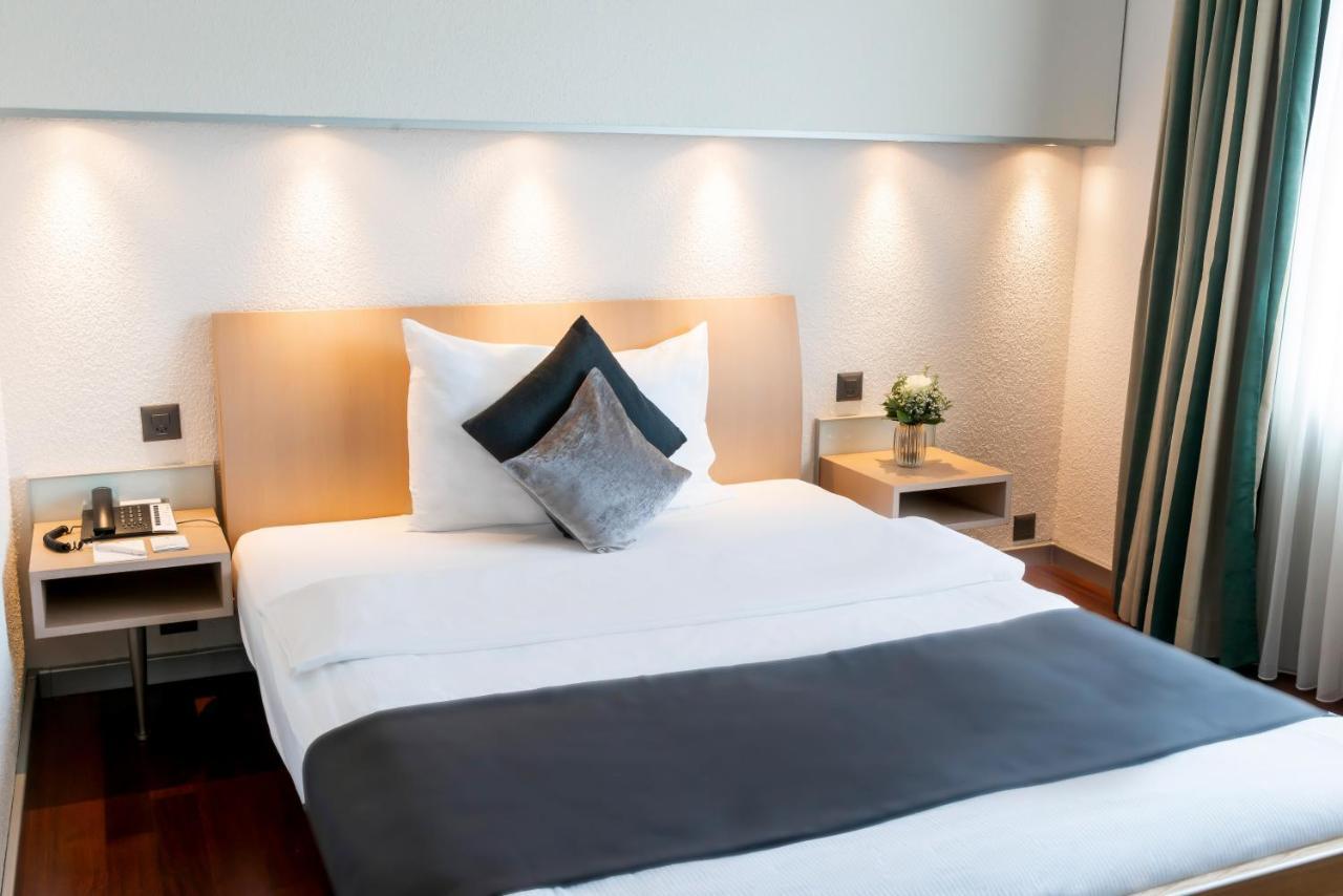 Standard Single Room,1271379700:JPEG