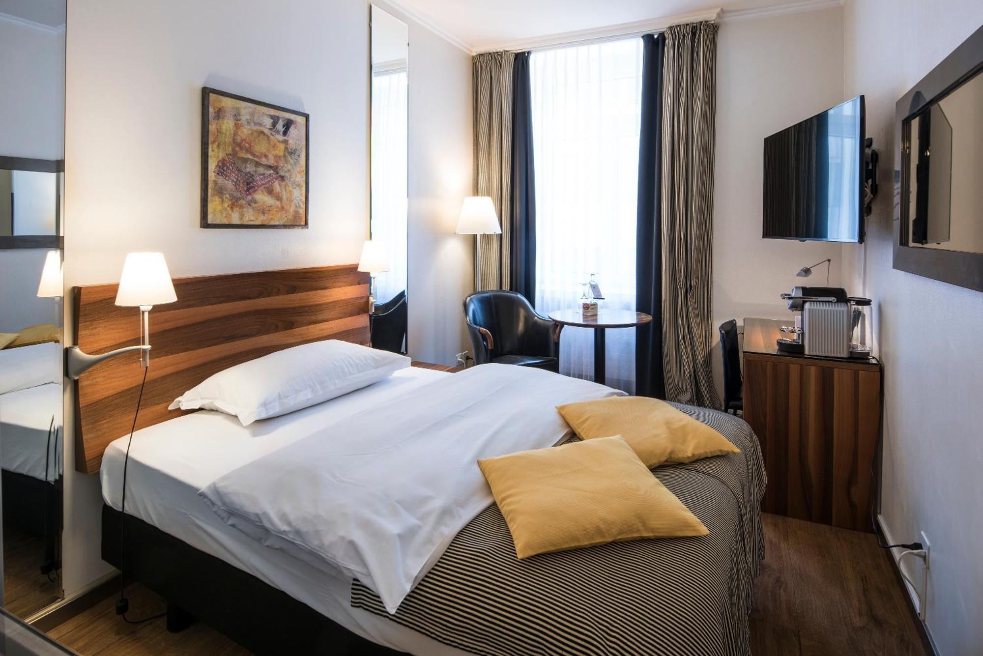 Single Room,1625478737:JPEG