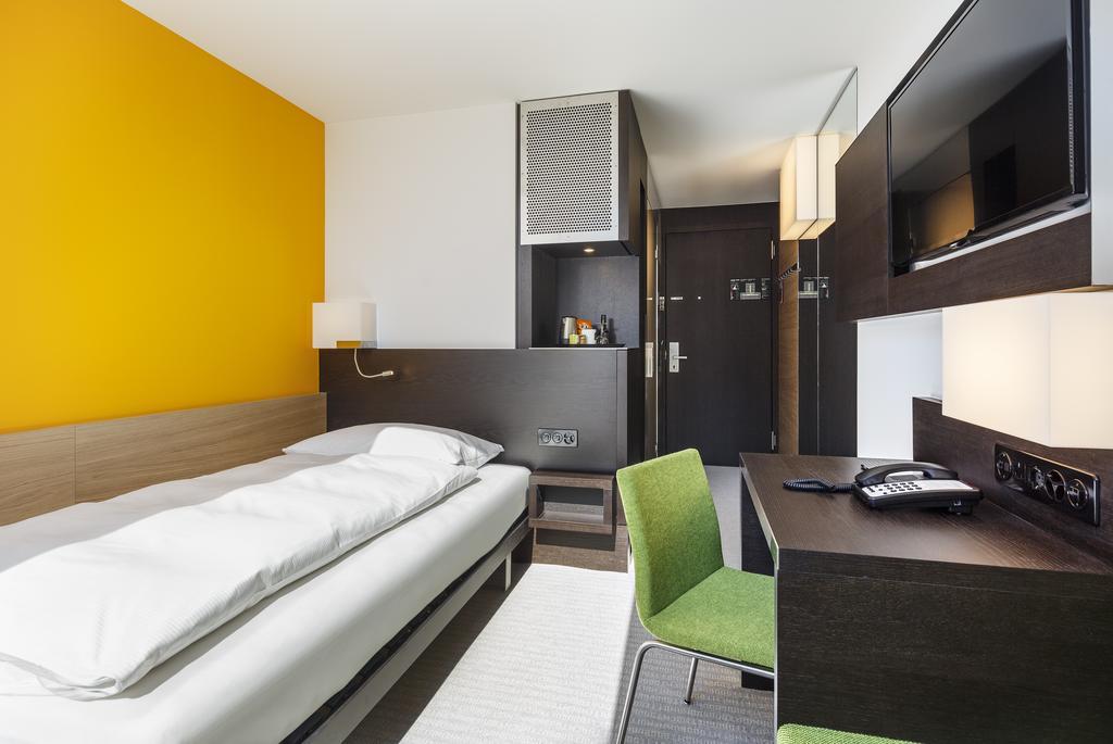 Superior Single Room,396429075:JPEG