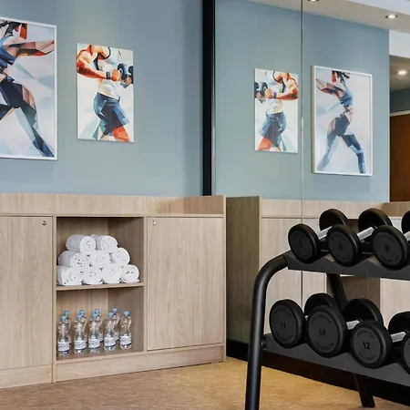 Courtyard By Marriott Zurich North-2